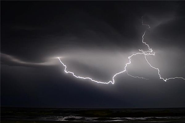 夢見打雷 雷聲